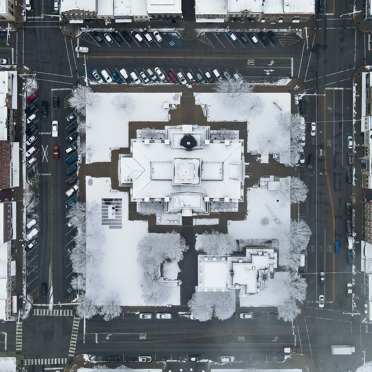 Noblesville Square, Winter